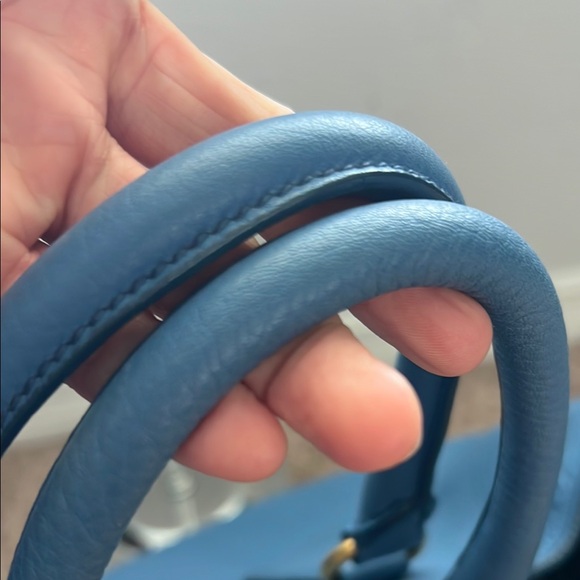 2064 Prada Blue Leather Tote Bag - Picture 9 of 14